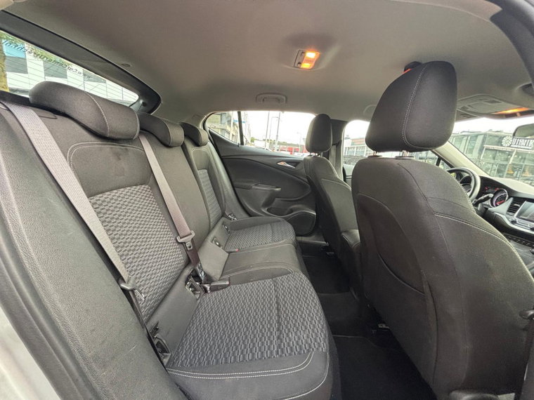 Vehicle Image 22