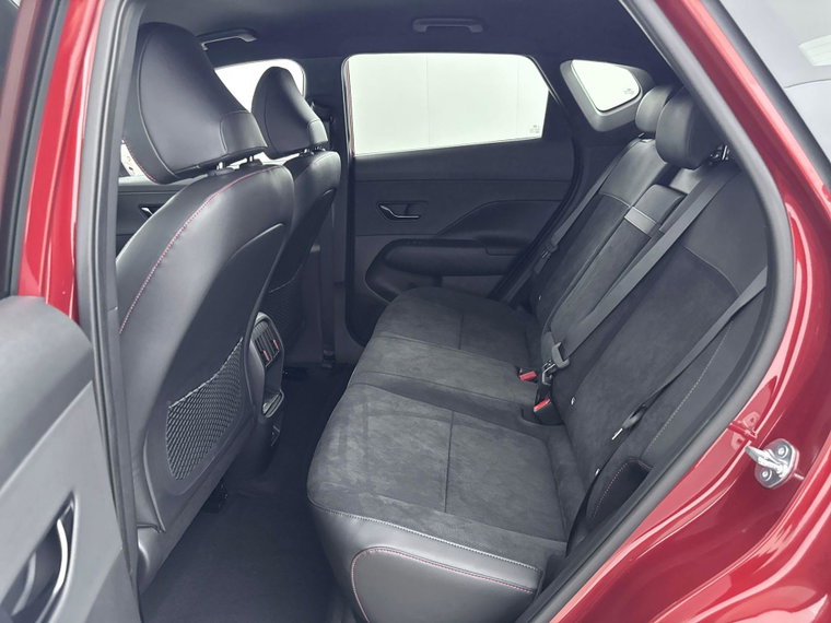 Vehicle Image 23