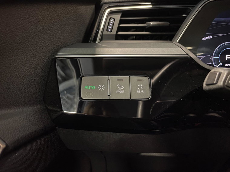 Vehicle Image 39