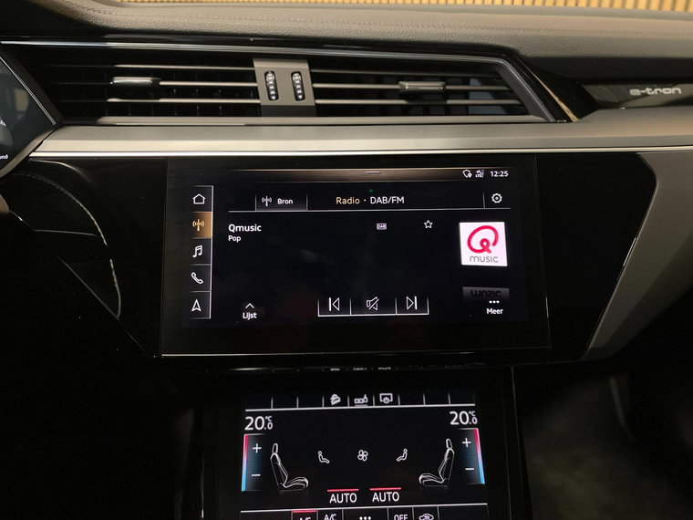 Vehicle Image 48