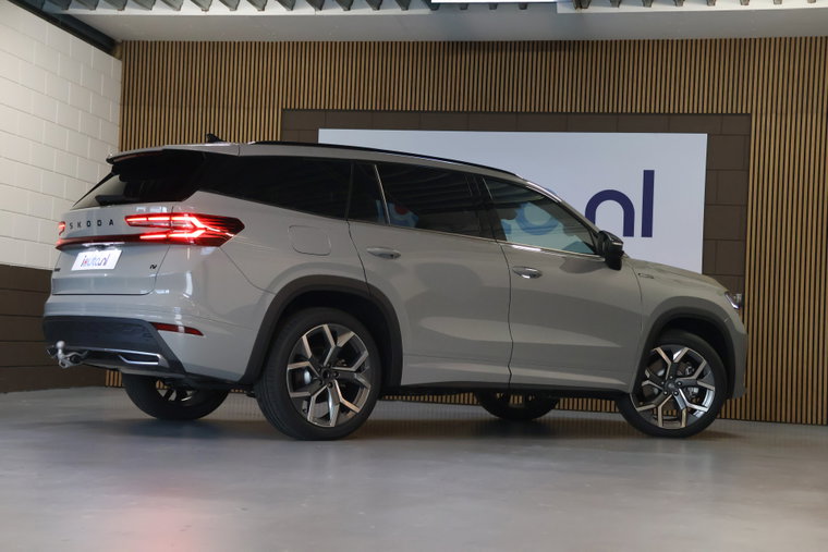 Vehicle Image 37