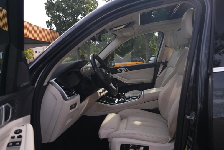 Vehicle Image 31