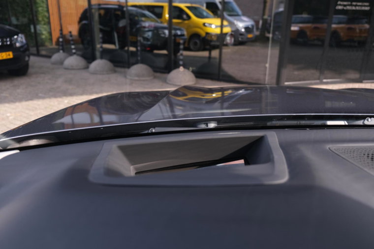 Vehicle Image 47