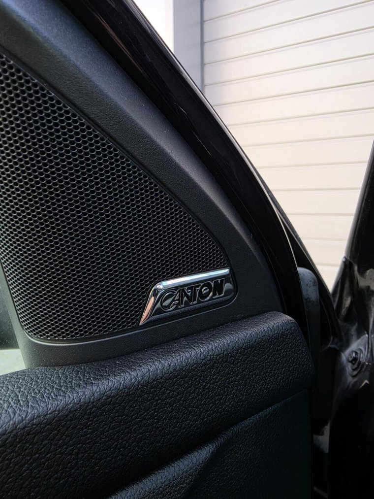 Vehicle Image 23