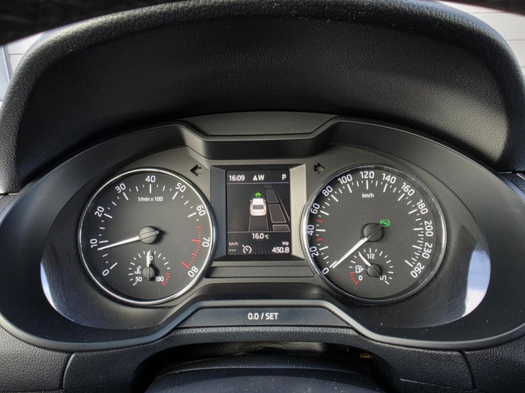 Vehicle Image 24