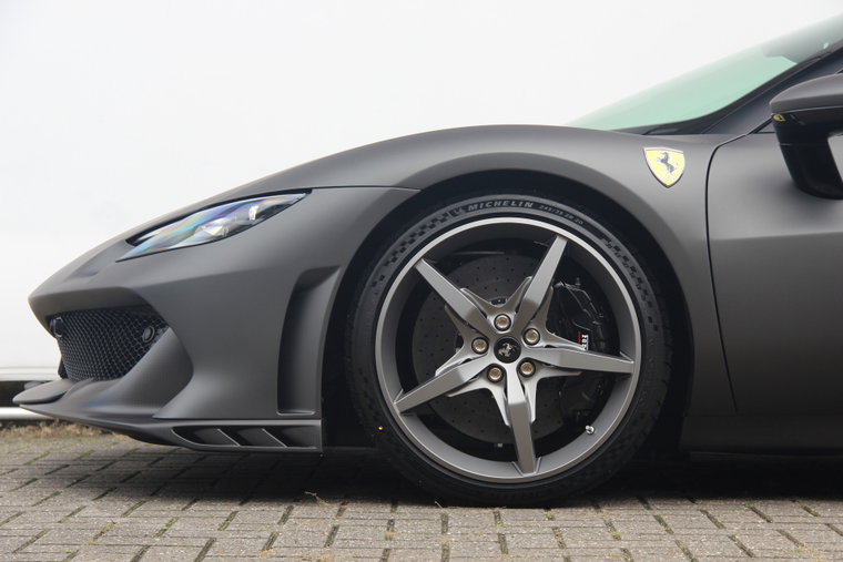 Vehicle Image 32