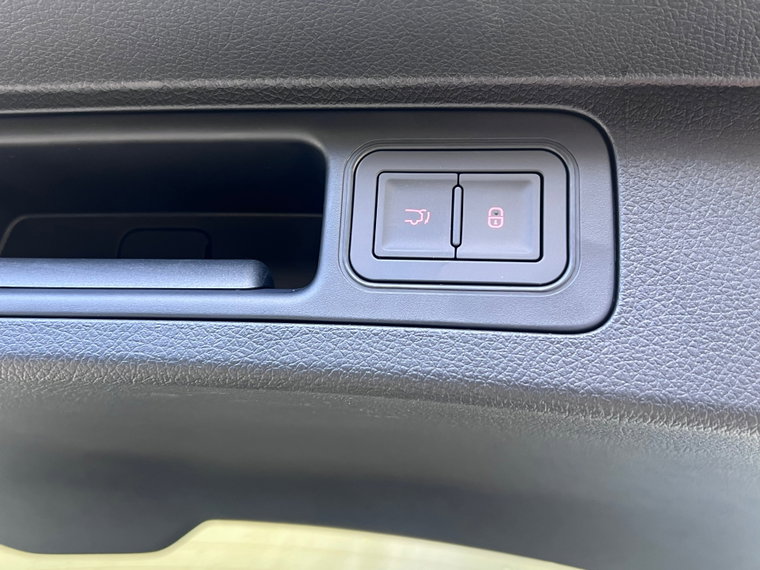 Vehicle Image 27