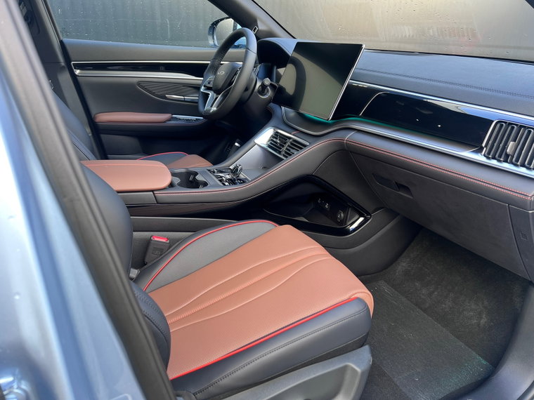 Vehicle Image 30