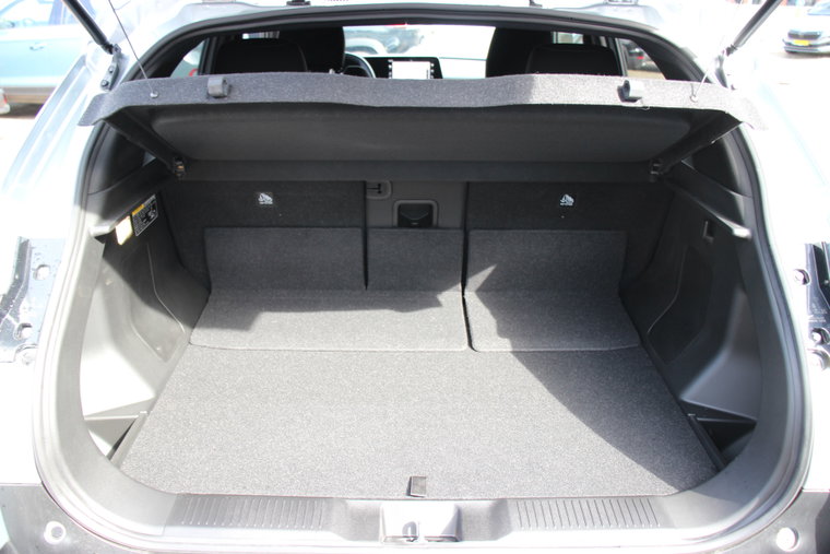 Vehicle Image 9