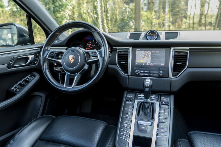 Vehicle Image 30