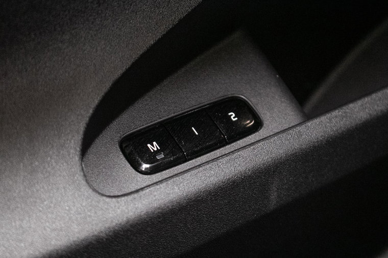 Vehicle Image 27