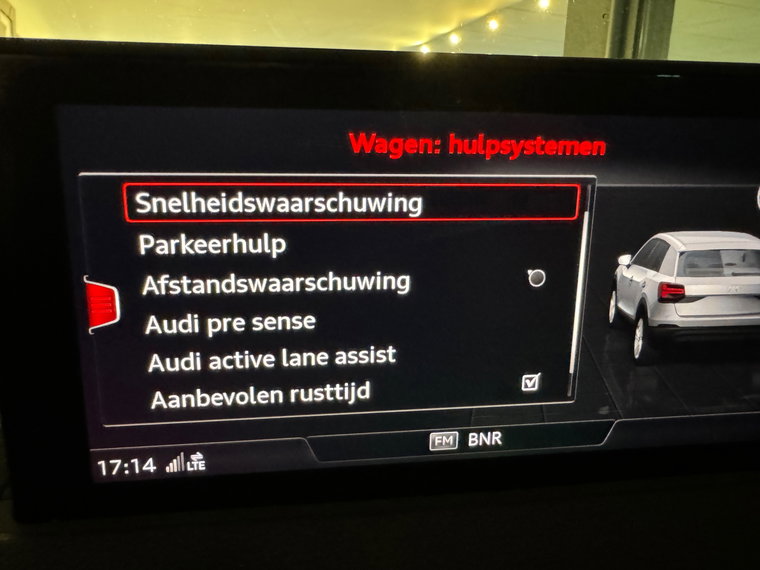 Vehicle Image 26