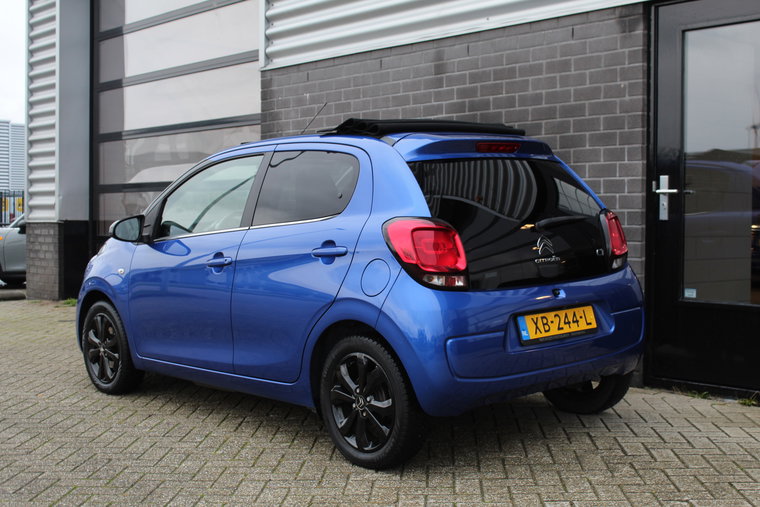 Vehicle Image 7
