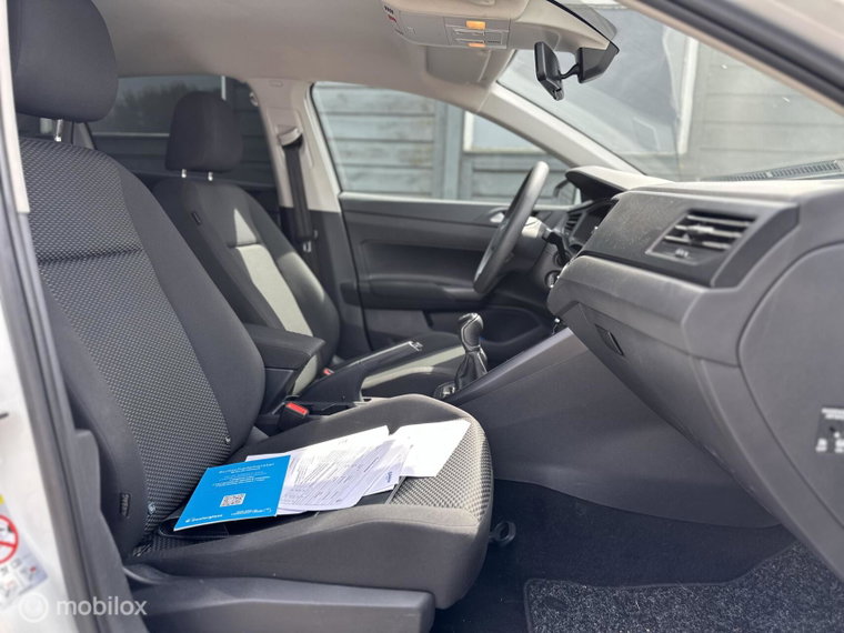 Vehicle Image 18