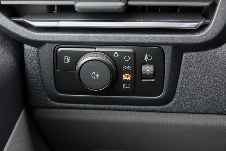 Vehicle Image 32