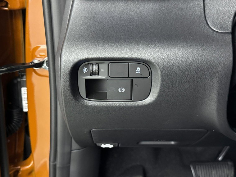 Vehicle Image 28