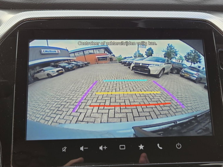 Vehicle Image 16