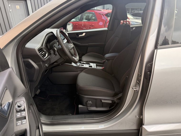 Vehicle Image 33