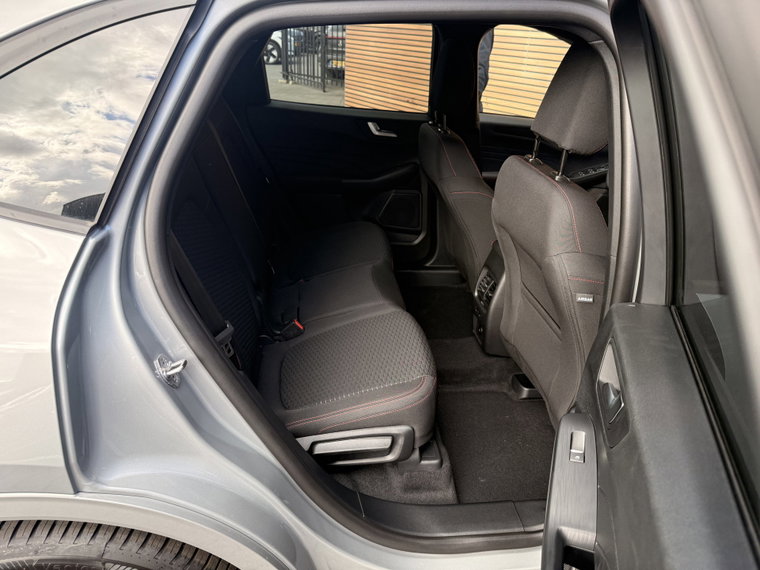 Vehicle Image 37