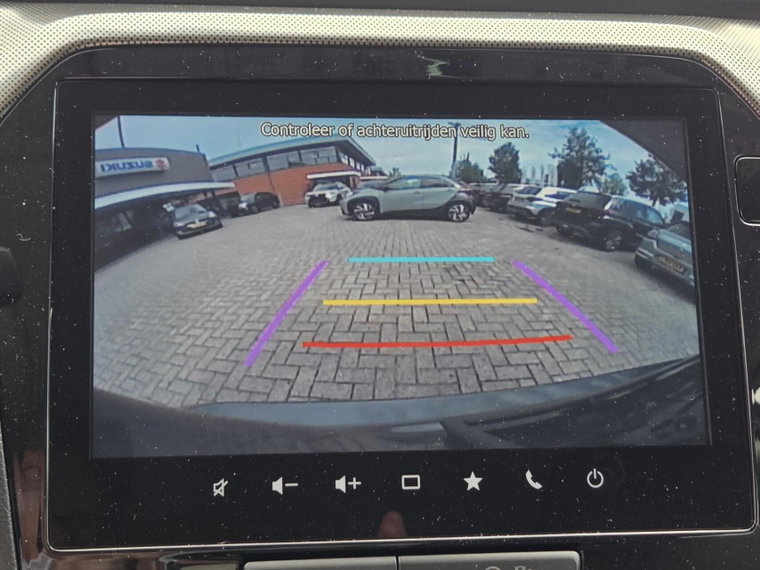Vehicle Image 16