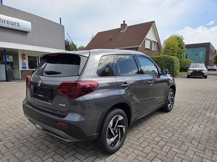 Vehicle Image 6