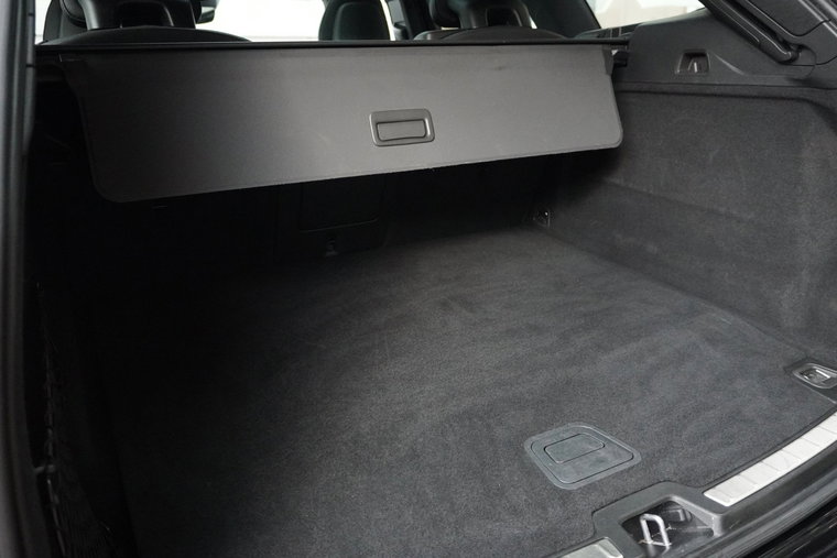 Vehicle Image 38