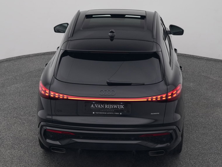 Vehicle Image 28