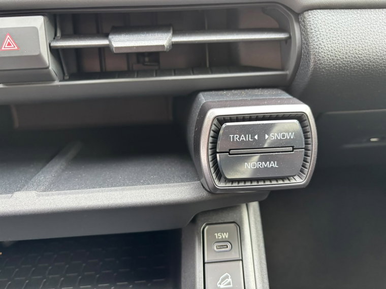 Vehicle Image 21