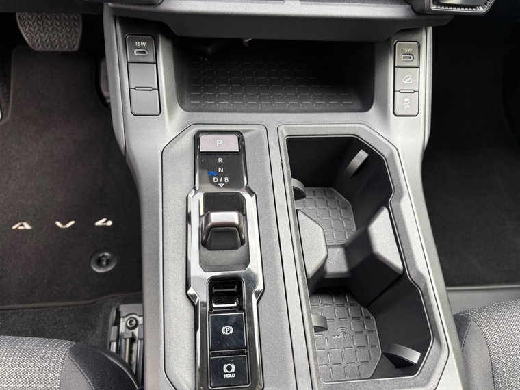 Vehicle Image 23