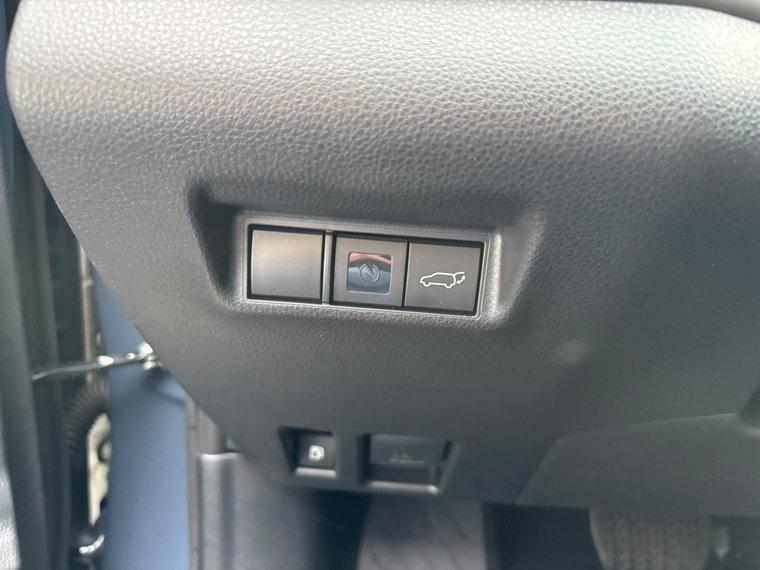 Vehicle Image 26