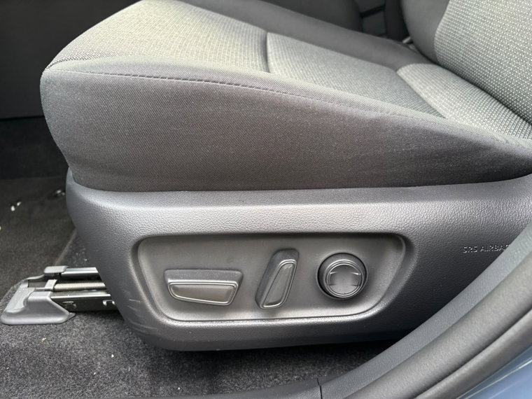 Vehicle Image 33