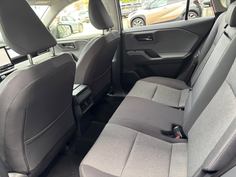 Vehicle Image 35