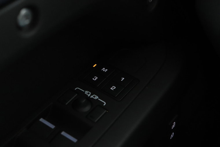 Vehicle Image 38