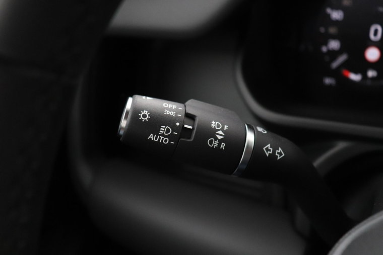 Vehicle Image 42
