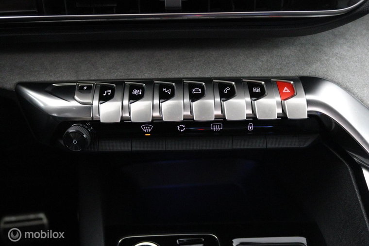 Vehicle Image 42