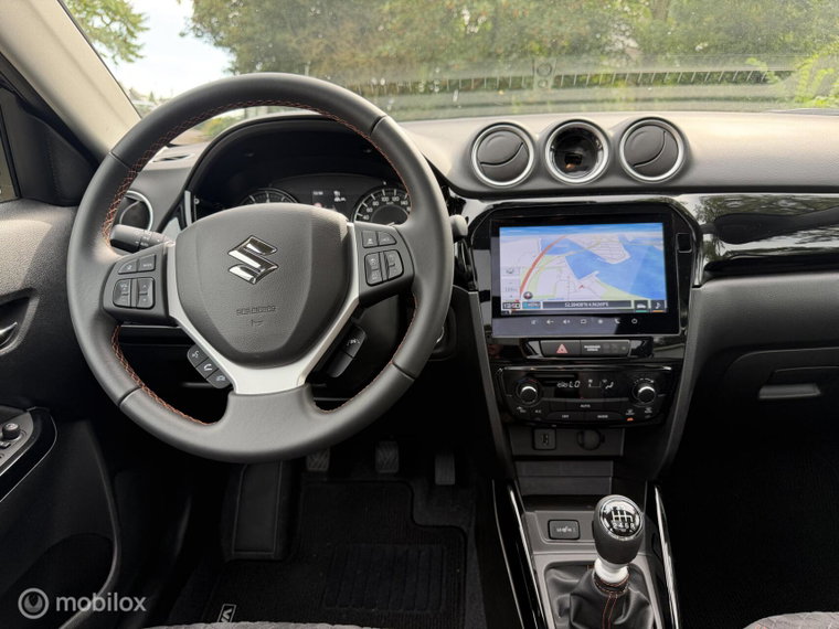 Vehicle Image 14