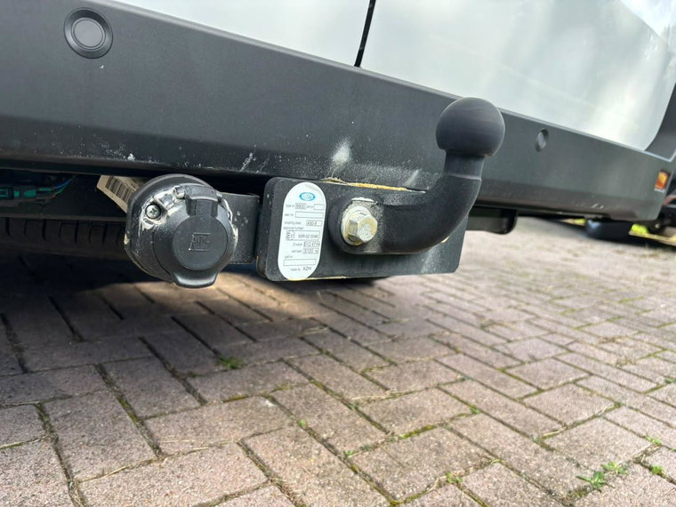 Vehicle Image 35