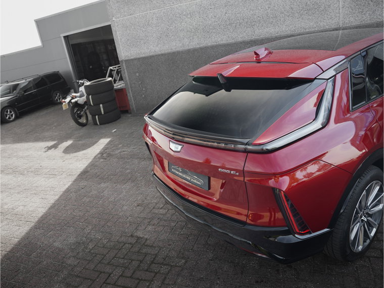 Vehicle Image 23
