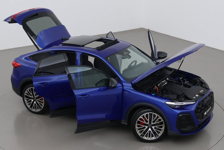 Vehicle Image 6