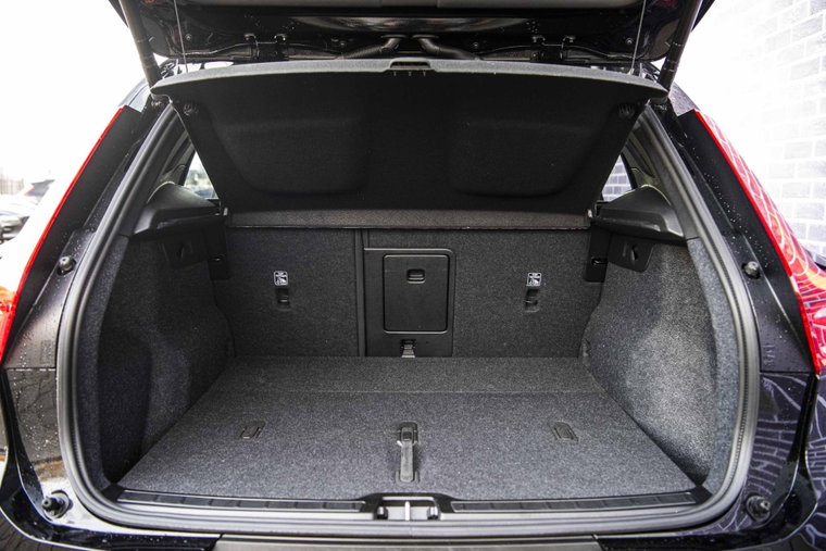 Vehicle Image 32