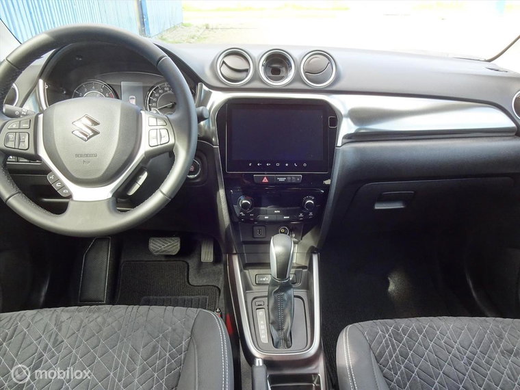 Vehicle Image 12