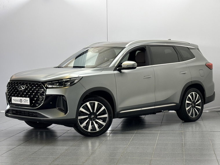 Vehicle Image 4