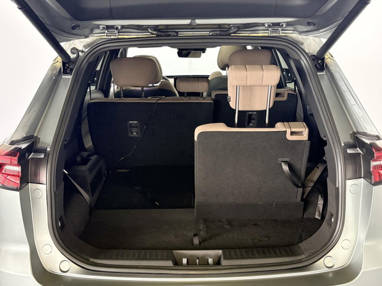 Vehicle Image 28