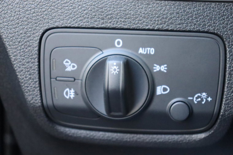 Vehicle Image 27
