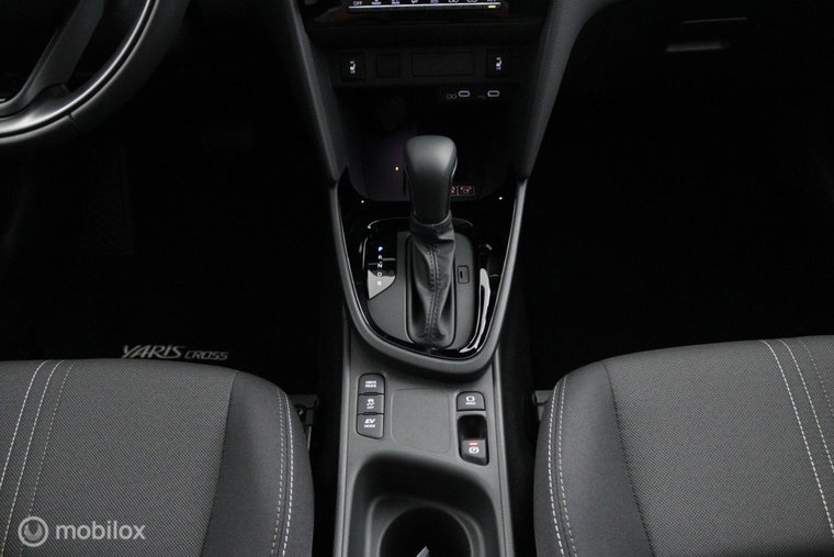 Vehicle Image 23