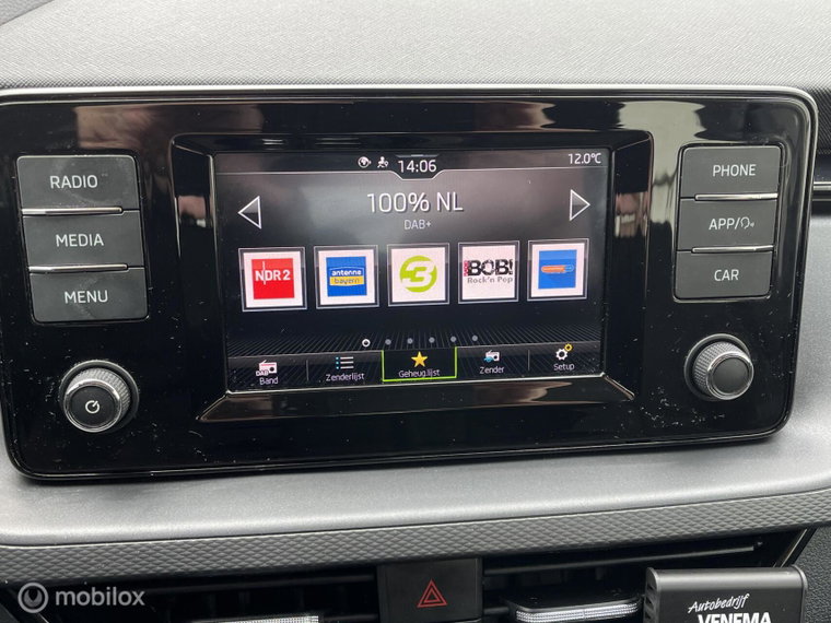 Vehicle Image 14