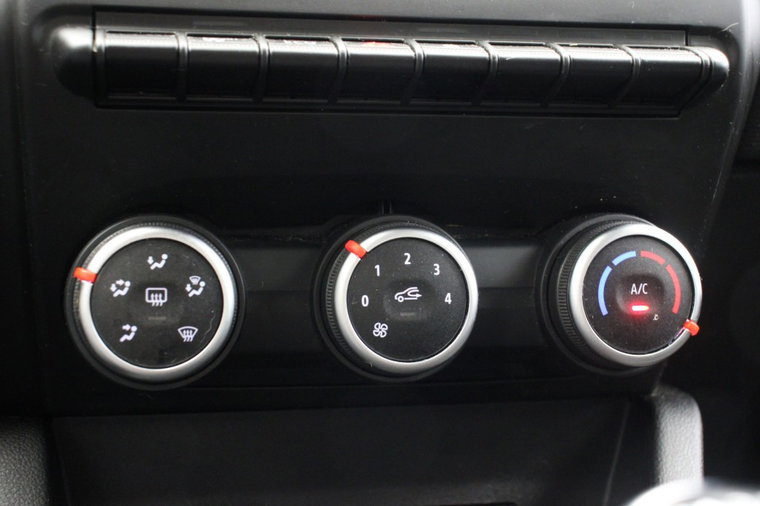 Vehicle Image 26