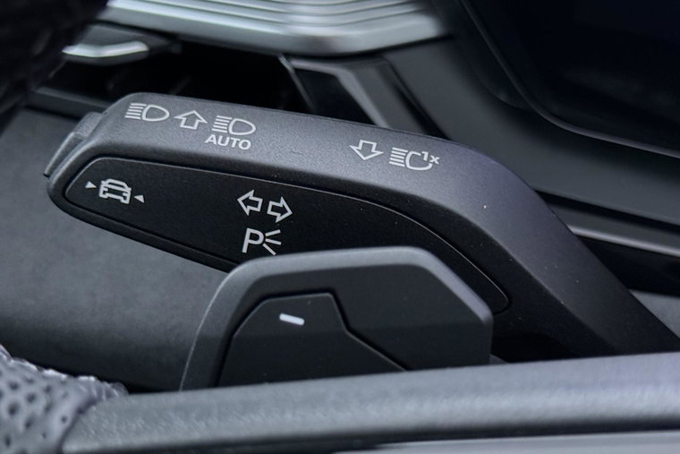 Vehicle Image 47