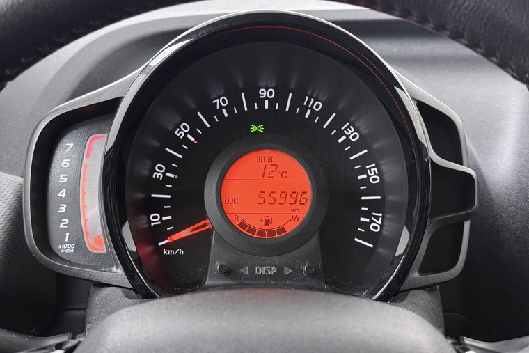 Vehicle Image 21