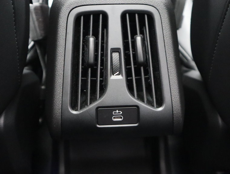 Vehicle Image 27